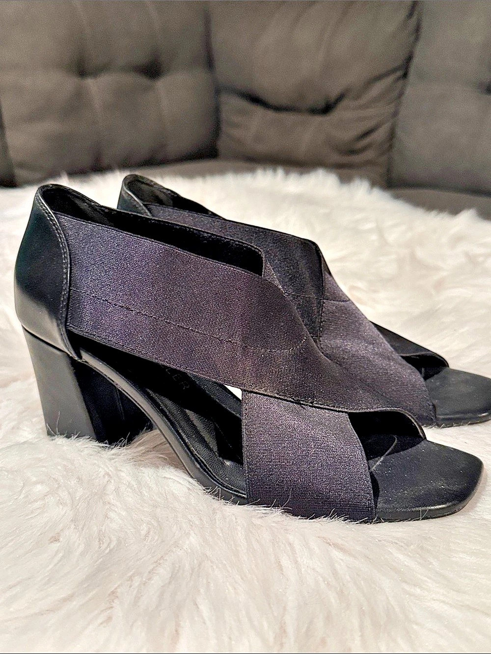 Aerosoles Black Cutout Heels